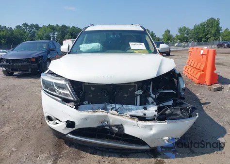 2013 Nissan Pathfinder Sv z USA, uszkodzony, nr VIN 5N1AR2MM3DC613801